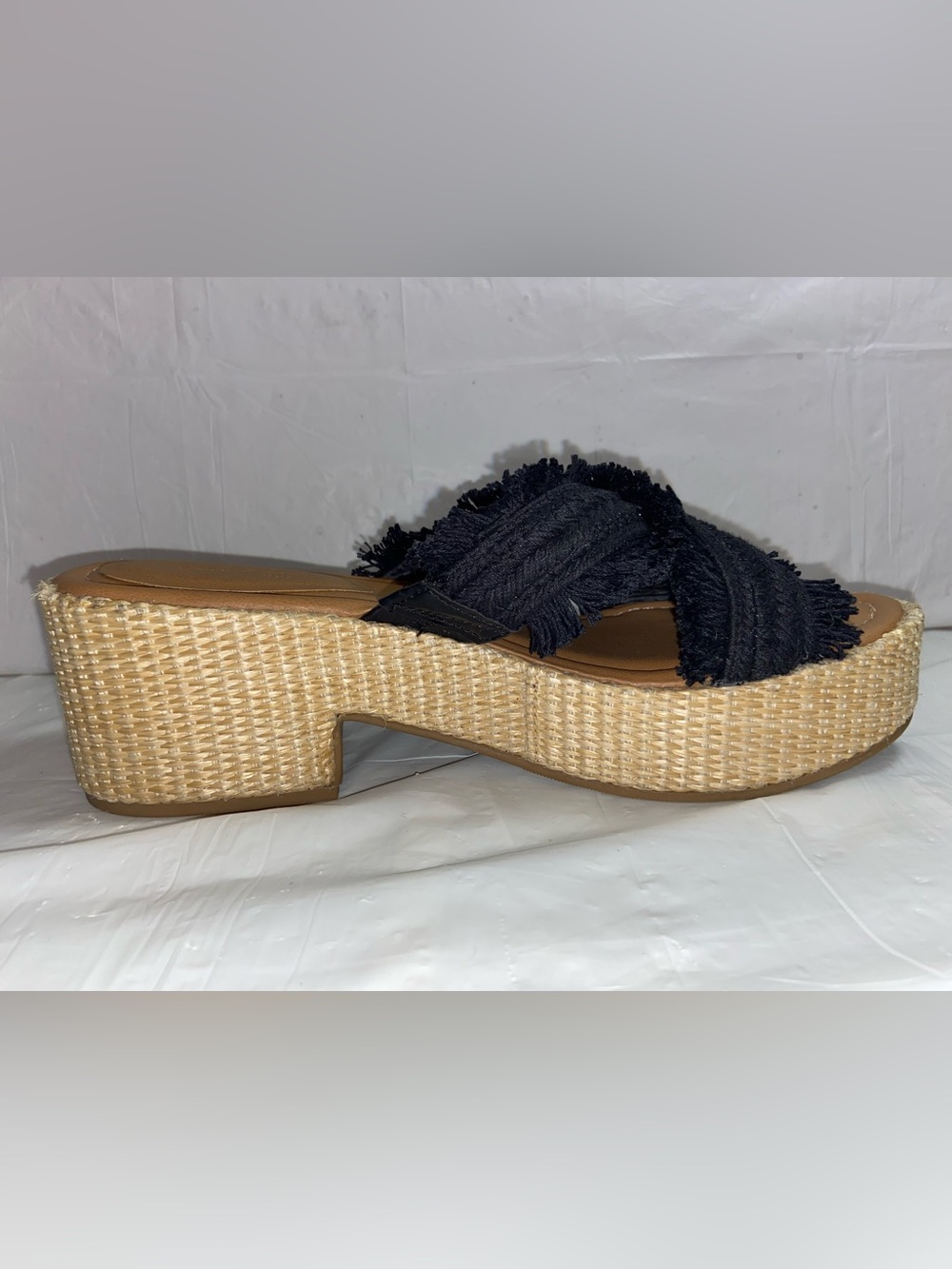 Universal Thread sandals - Picture 9 of 11